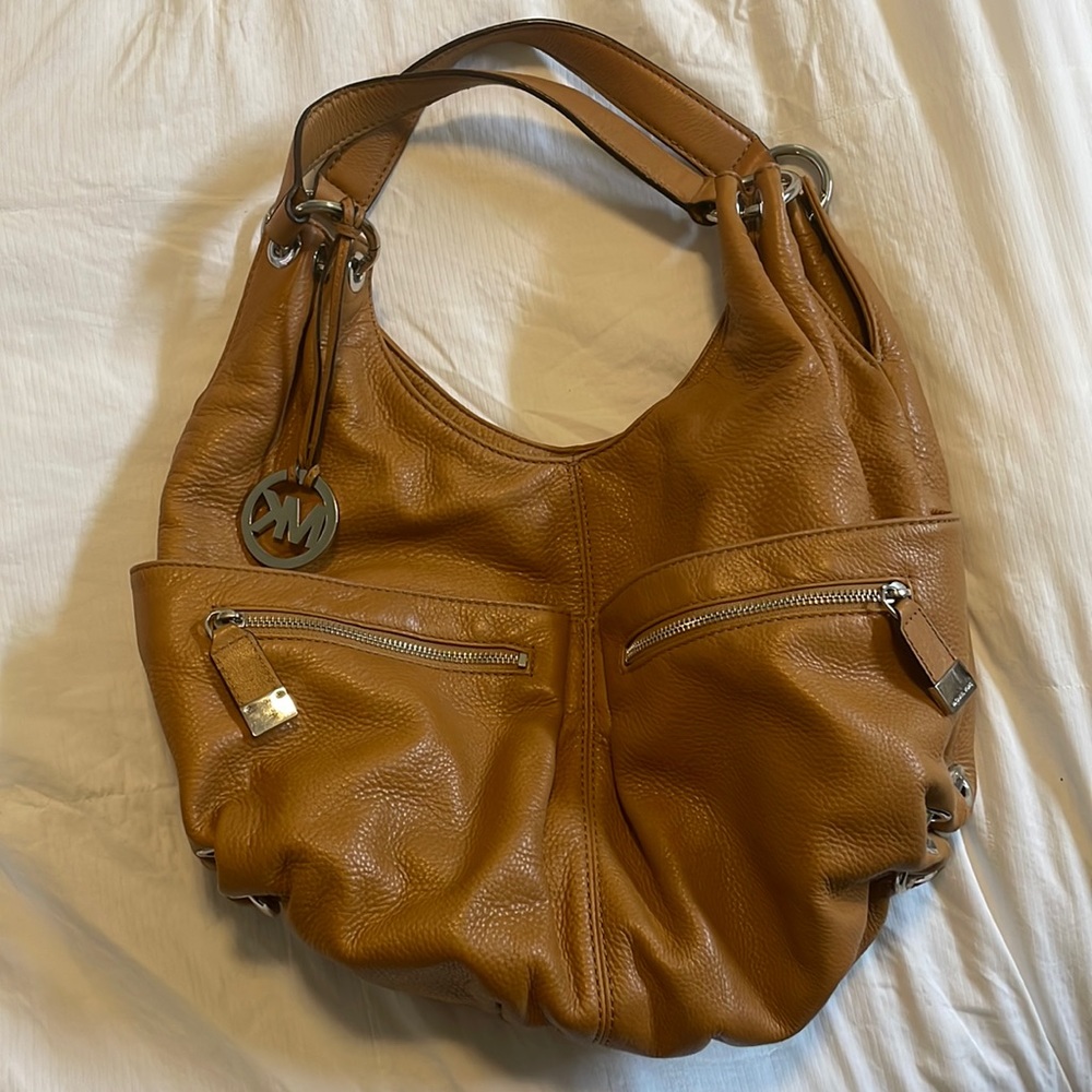 Michael Kors Large Hobo Bag, Acorn Color with Silver metal, Lots of pocket space